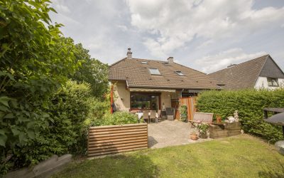 Gepflegte 5 Zimmer DHH mit Vollkeller in ruhiger Lage von Tornesch
