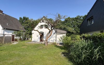 Kleines 2-Zimmer Einfamilienhaus mit Modernisierungsbedarf in ruhiger Lage von Sülldorf