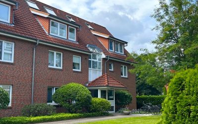 Sonnige 3-Zimmer-Maisonette- Dachgeschosswohnung mit Sonnenbalkon im beliebten Ortskern