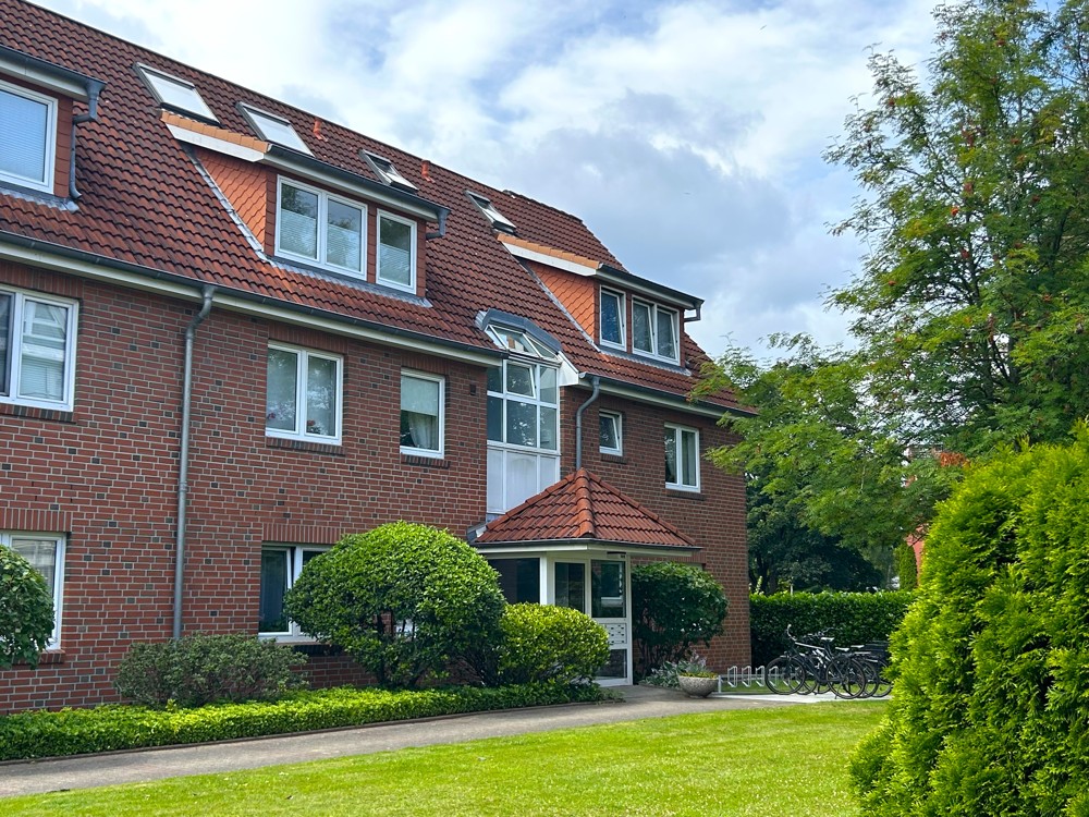 Sonnige 3-Zimmer-Maisonette- Dachgeschosswohnung mit Sonnenbalkon im beliebten Ortskern