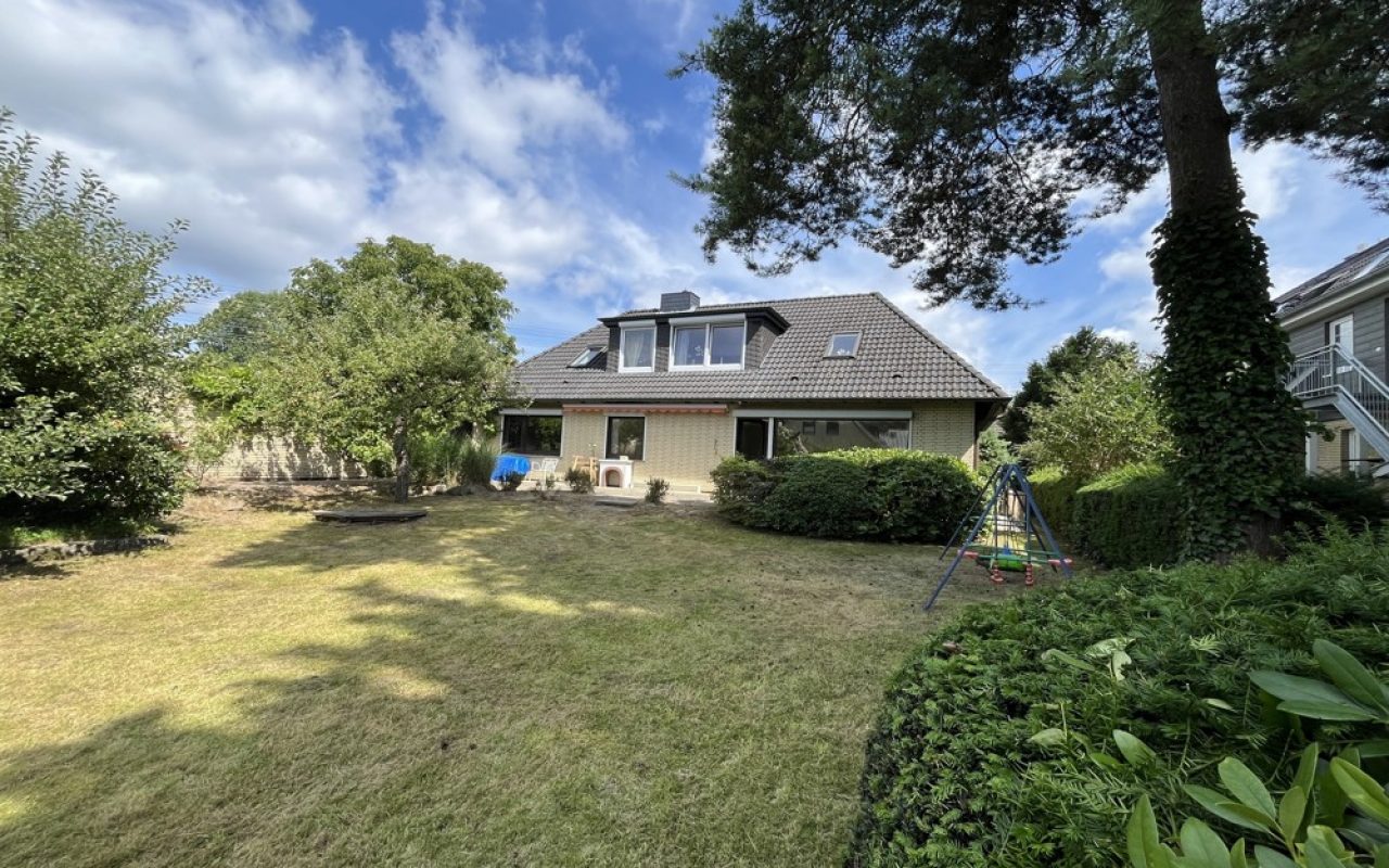 Hausansicht Garten