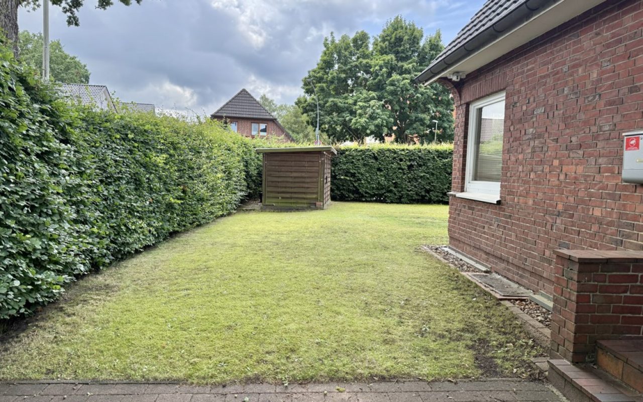 seitlicher Garten
