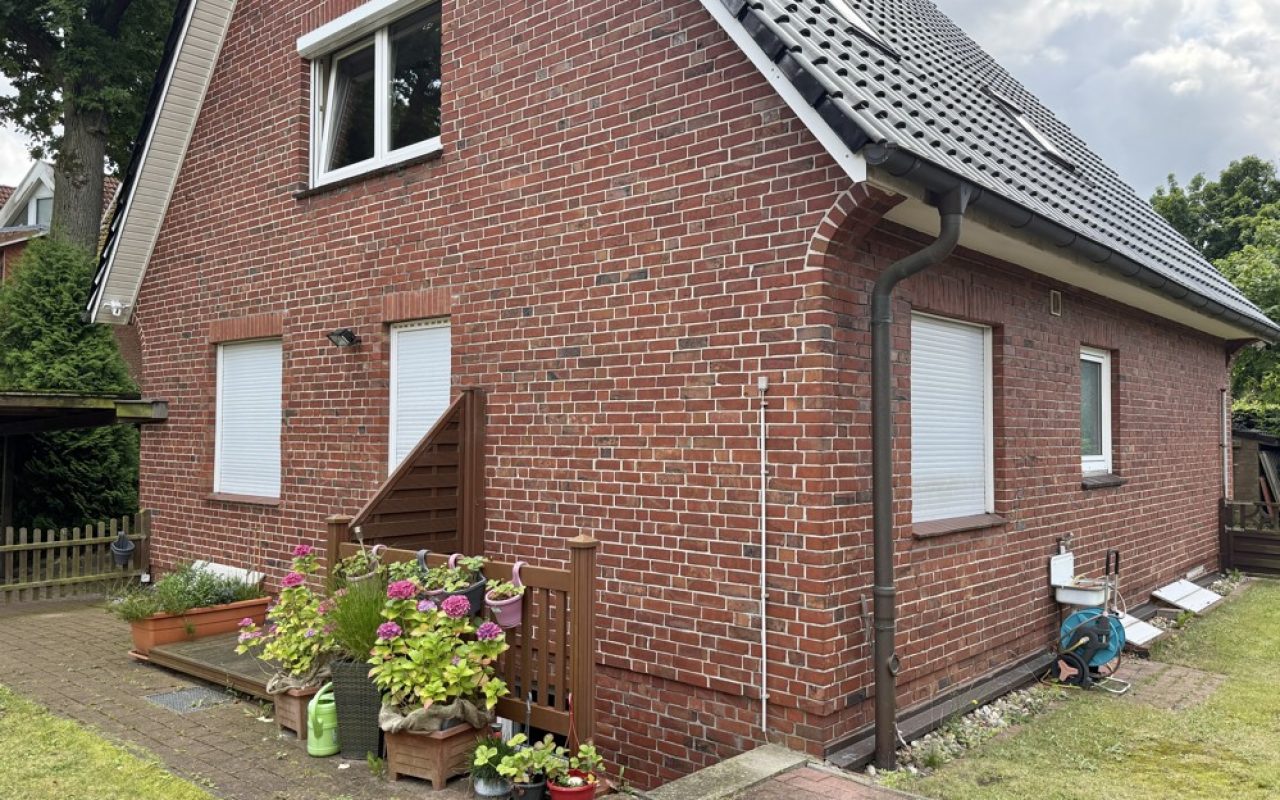 Haus mit Rollläden