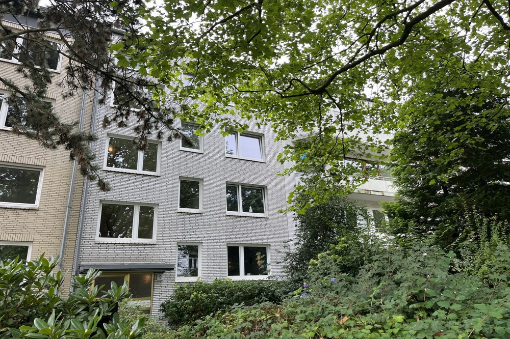 Modernisierte 2 Zimmerwohnung mit traumhaftem Blick in Bestlage am Klosterstern