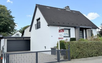 Attraktives 5-Zimmer-Einfamilienhaus mit Garten, Keller und geräumiger Doppelgarage im Ortskern