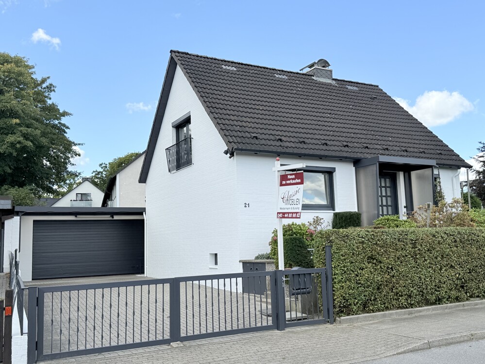 Attraktives 5-Zimmer-Einfamilienhaus mit Garten, Keller und geräumiger Doppelgarage im Ortskern
