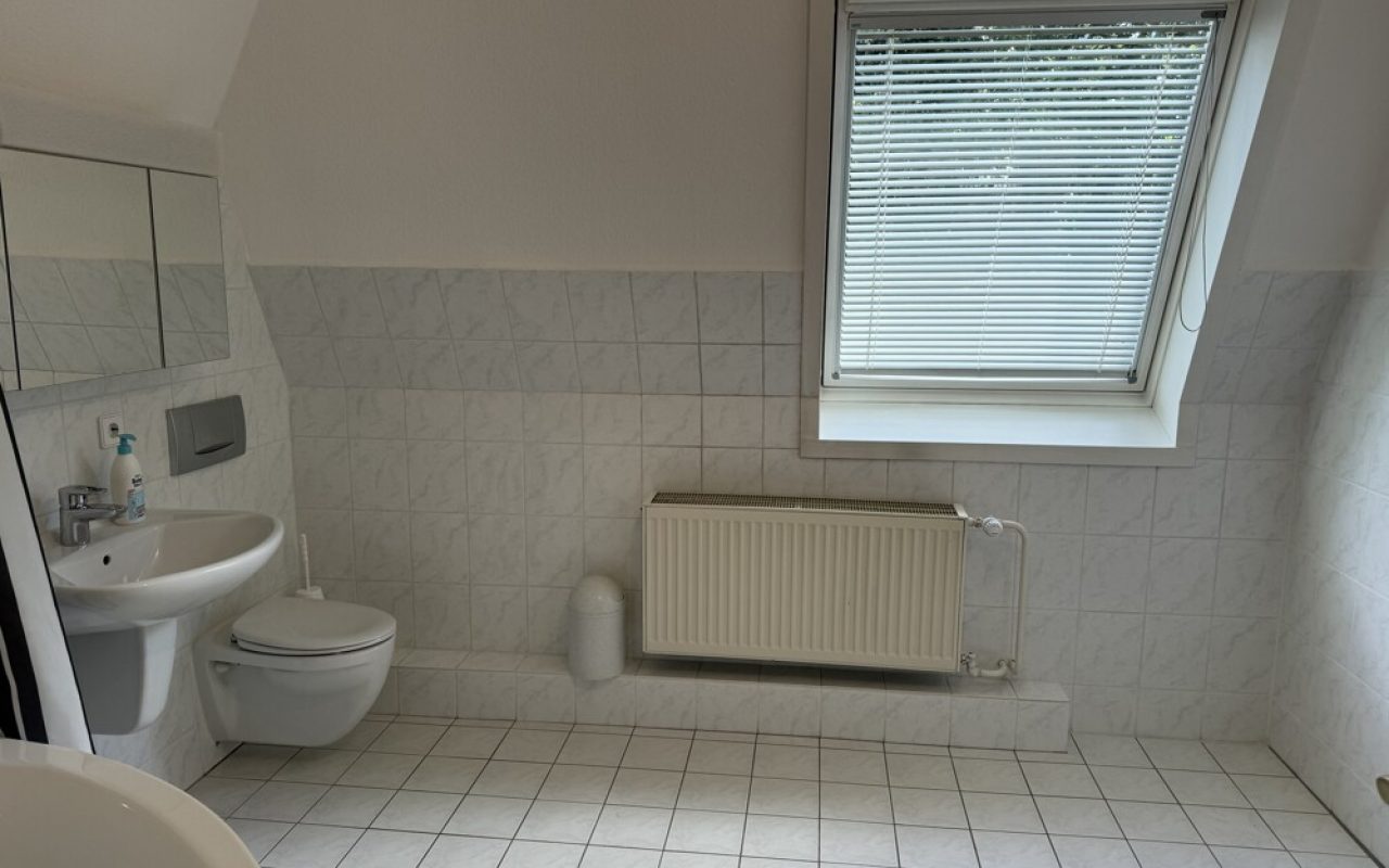 Vollbad mit Fenster