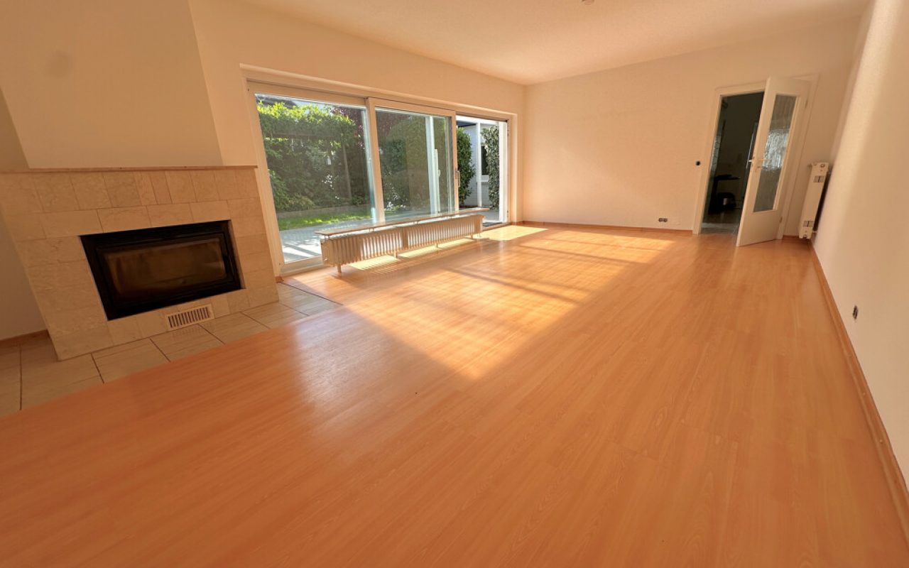 Wohnzimmer und Kamin