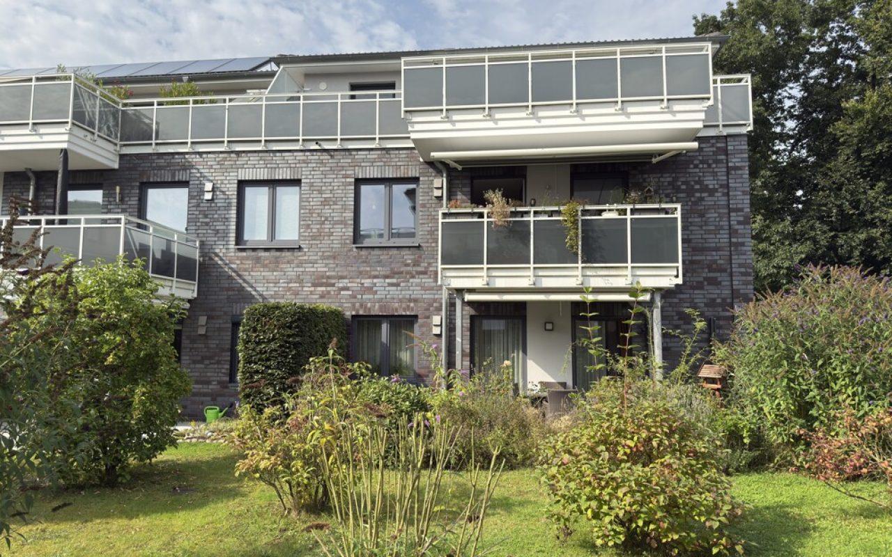 hintere Hausansicht Terrasse