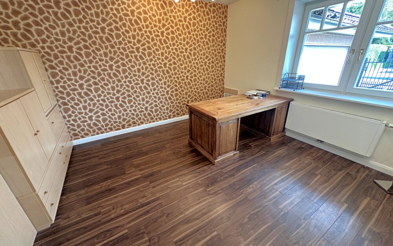 Arbeitszimmer EG