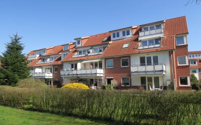 Geräumige 2 Zimmer – Erdgeschoss – Wohnung mit Terrasse und Garten im Dorfkern
