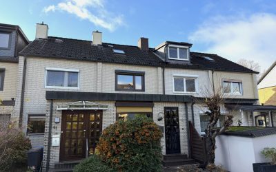 Ansprechendes Reihenhaus in Schenefeld mit Vollkeller und zwei Bädern