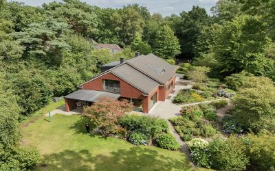 Exklusive Architektenvilla mit 2.759m² Grundstück in bevorzugter Wohnlage