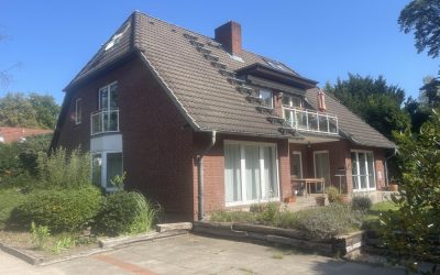 Elbe, Falkensteiner Ufer & Wittenbergener Heide Vermietetes Dreifamilienhaus in exponierter Villenlage